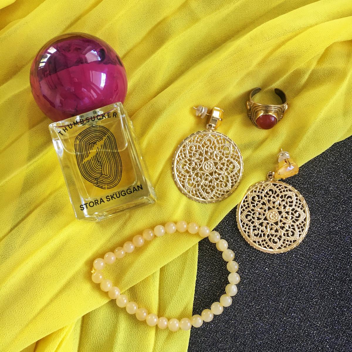 عطر ادکلن سام‌ساكر استورا اسکونگاه - Thumbsucker Stora Skuggan - بررسی، قیمت و خرید