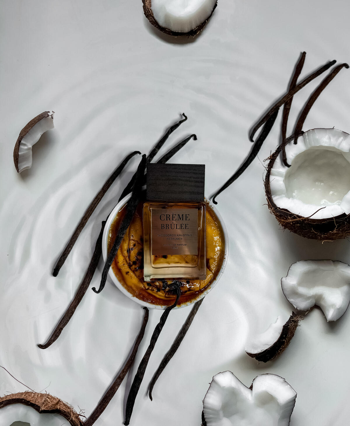 عطر ادکلن کرم بروله تئودوروس کالوتینیس - Creme Brûlée Theodoros Kalotinis - بررسی، قیمت و خرید