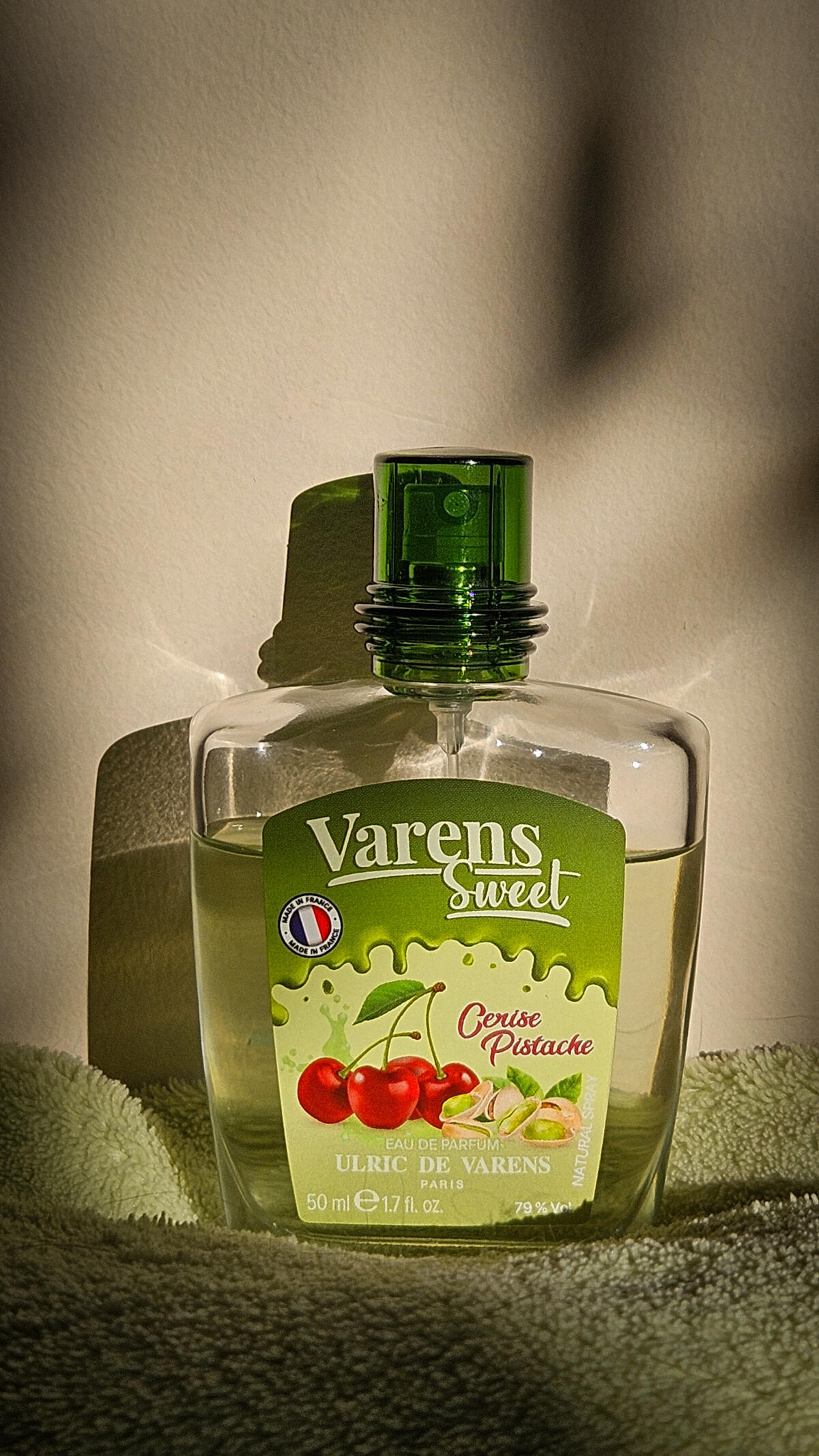 عطر ادکلن وارنز سوییت سریس پستاش اولریک دو وارنس - Varens Sweet Cerise Pistache Ulric de Varens - بررسی، قیمت و خرید