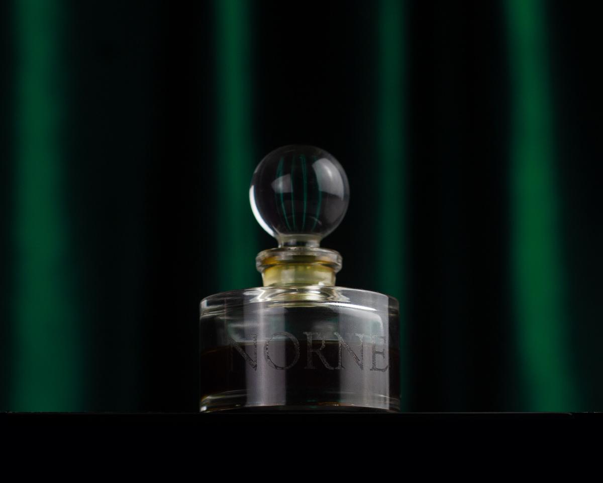 عطر ادکلن نورنه اویل اسلمبرهاوس - Norne Oil Slumberhouse - بررسی، قیمت و خرید