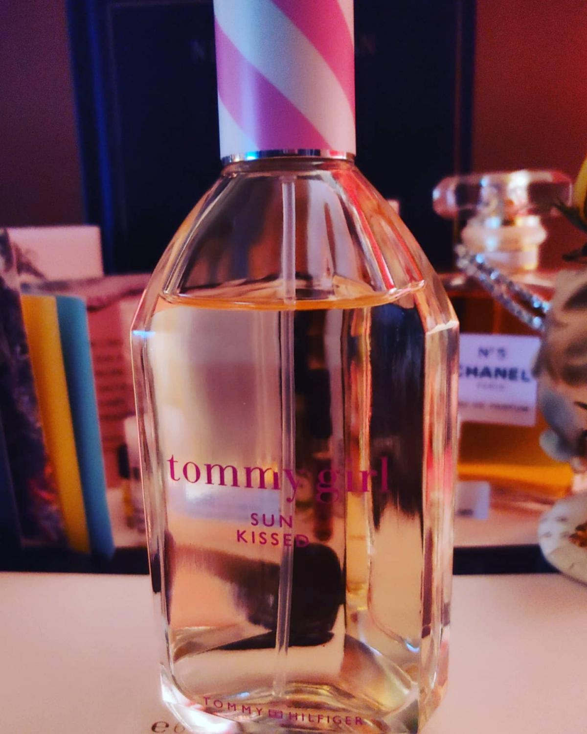 عطر ادکلن تامی گرل سان کیس تامی هیلفیگر - Tommy Girl Sun Kissed Tommy Hilfiger - بررسی، قیمت و خرید