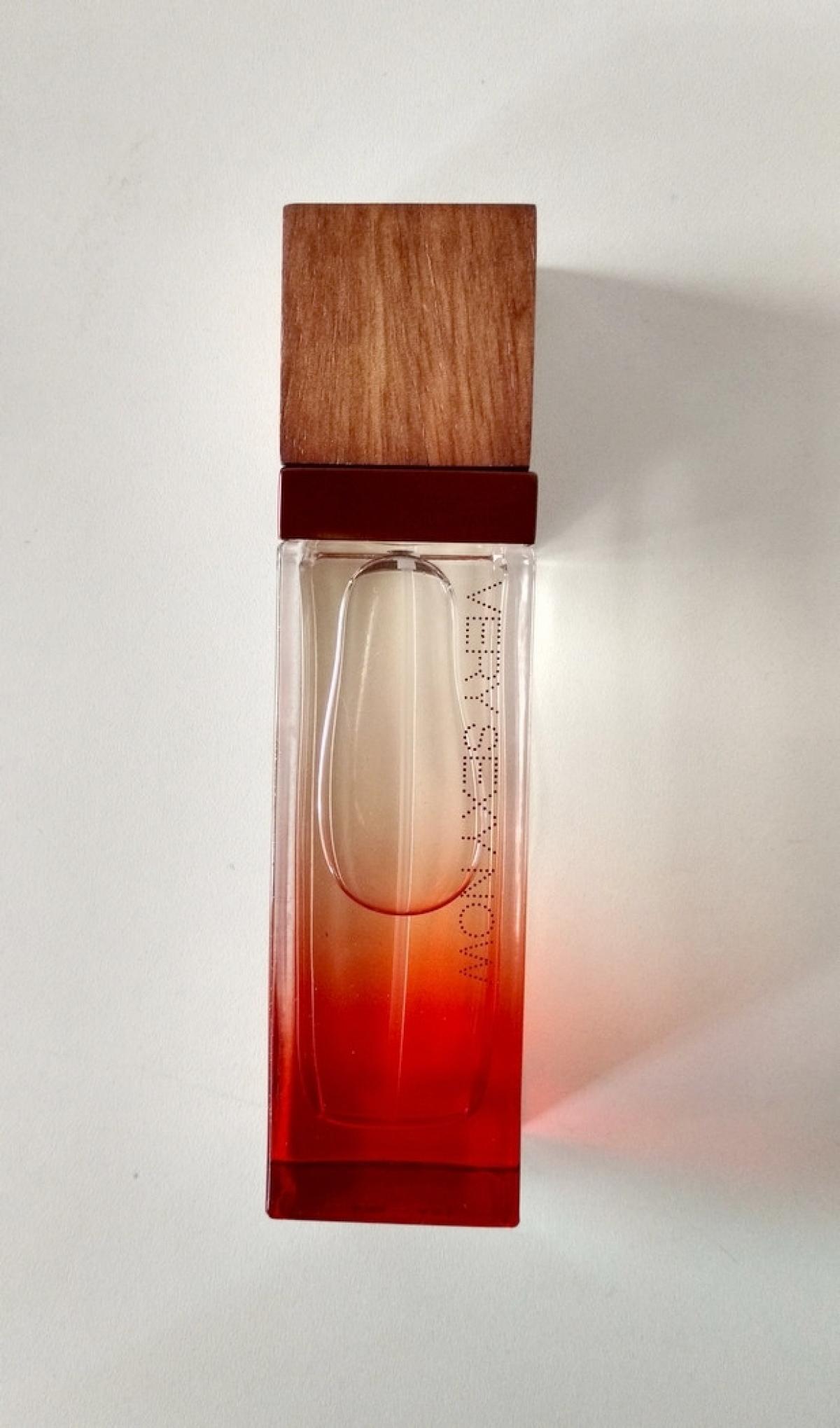 عطر ادکلن وری سِکسی ناو دِ بیوتی آو برزیل ویکتوریا سکرت - Very Sexy Now The Beauty of Brazil Victoria's Secret - بررسی، قیمت و خرید