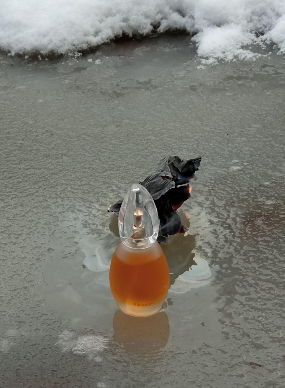 عطر ادکلن فایر اند آیس رولون - Fire & Ice Revlon - بررسی، قیمت و خرید