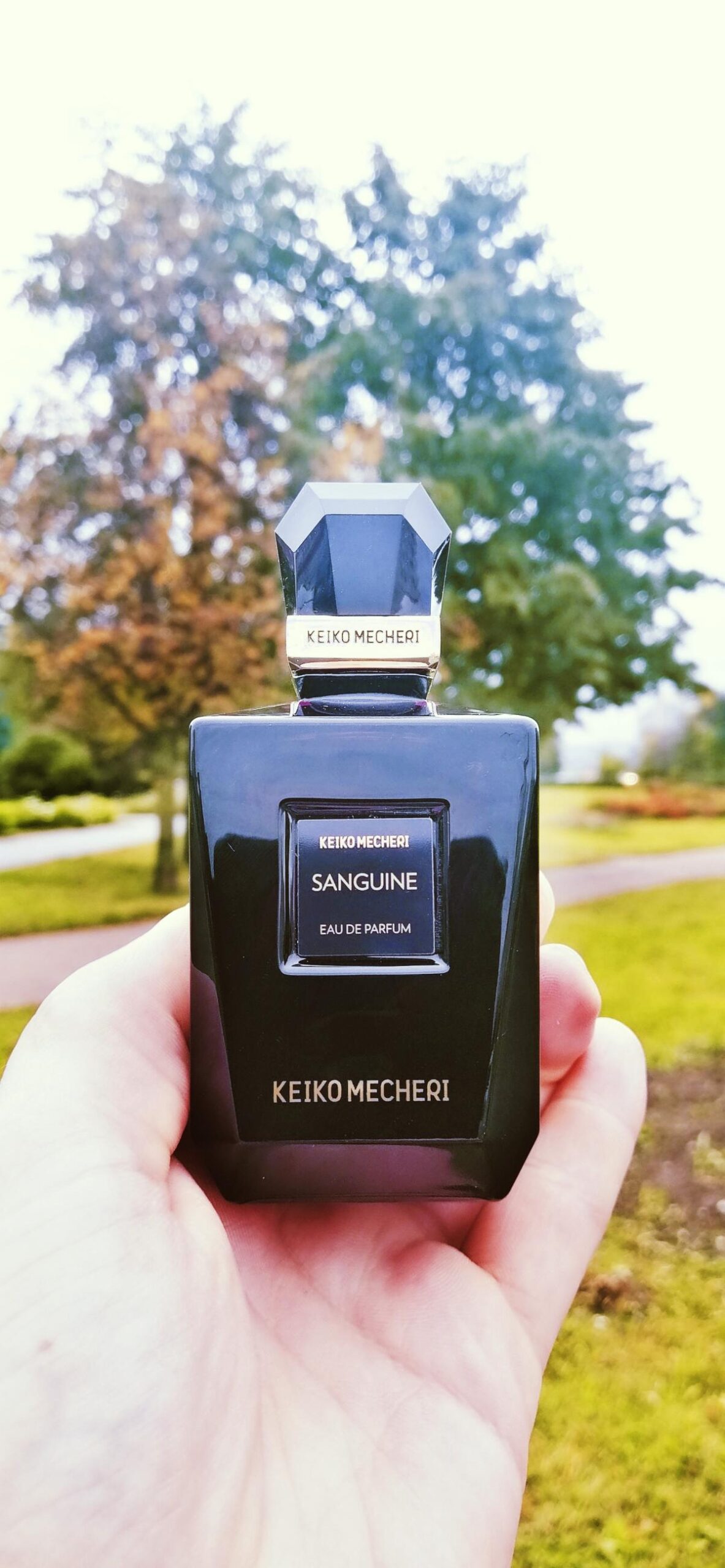 عطر ادکلن سنکوئین کی‌کو مچری - Sanguine Keiko Mecheri - بررسی، قیمت و خرید