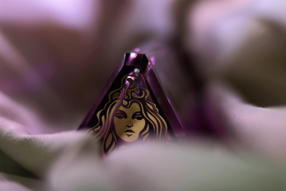 عطر ادکلن باترفلای مایند اسْتِیت آو مایند - Butterfly Mind State of Mind - بررسی، قیمت و خرید