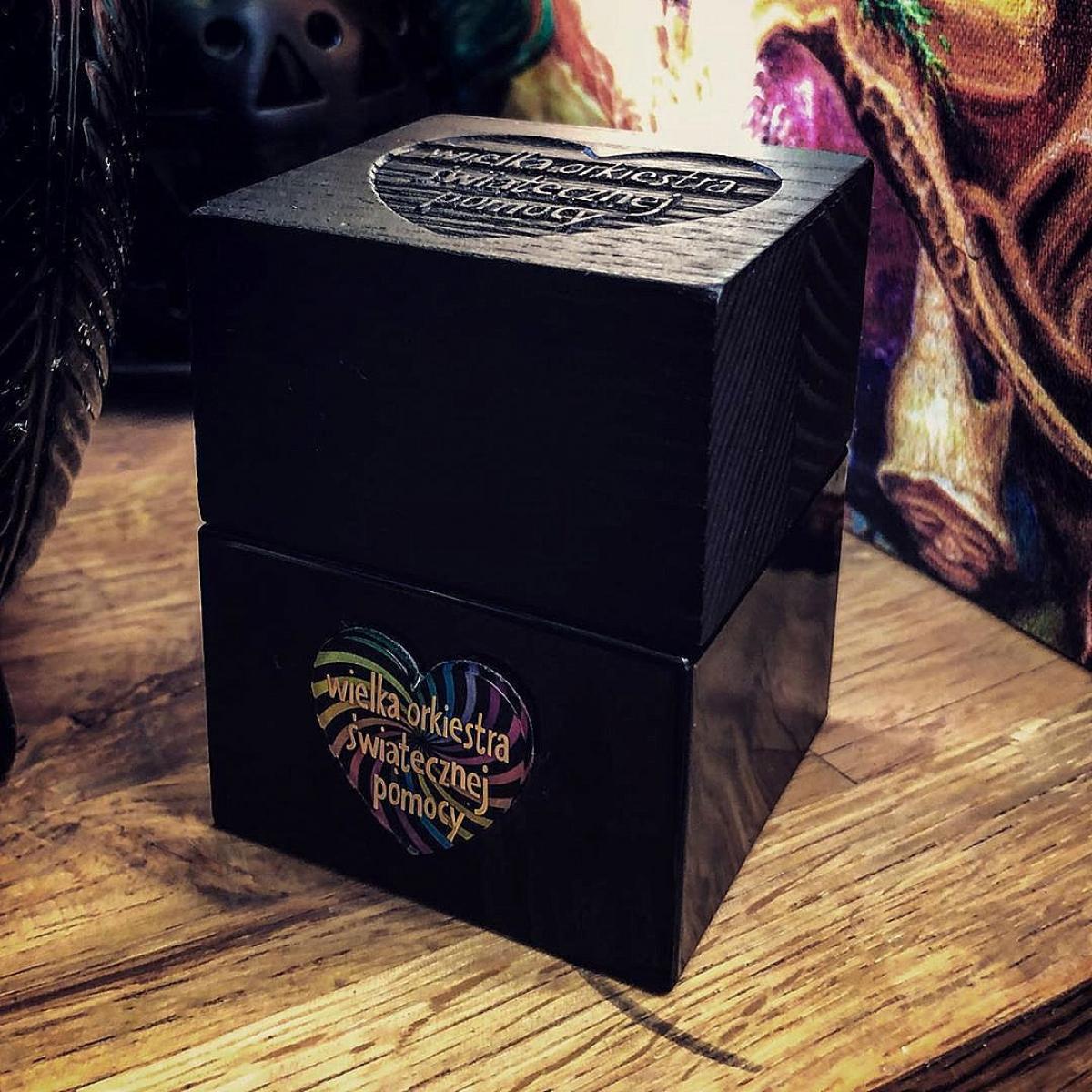 عطر ادکلن میوزیک وُسپ - Music WOSP - بررسی، قیمت و خرید