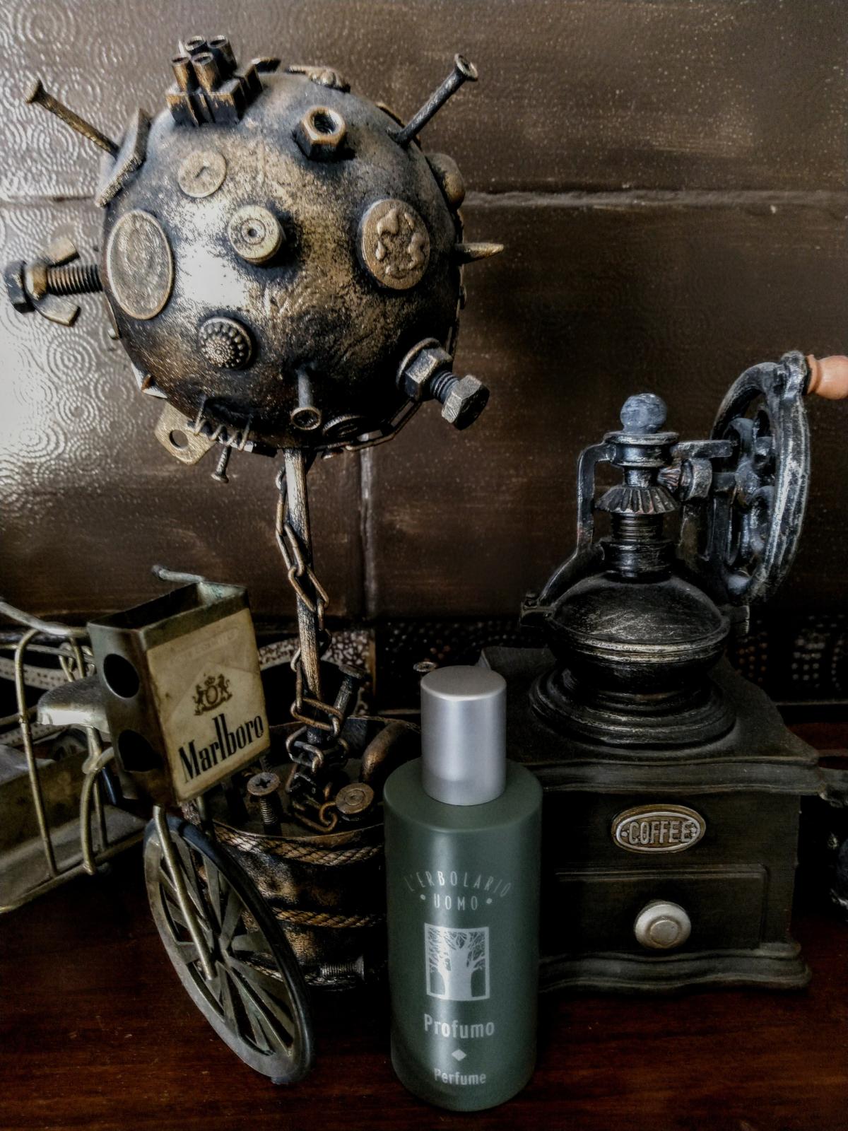 عطر ادکلن [ˈoːmo] لِربولاریو - Uomo L'Erbolario - بررسی، قیمت و خرید