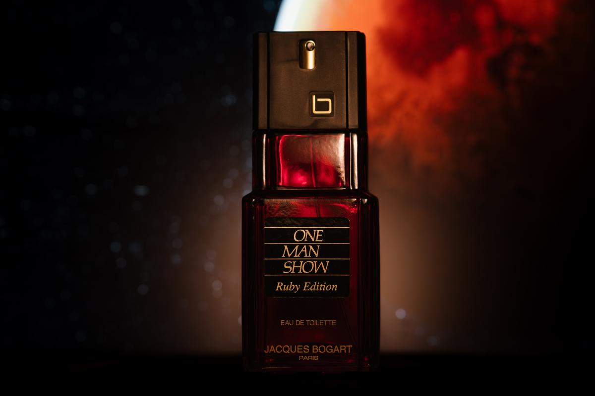 عطر ادکلن :وان من شو روبی ادیشن ژاک بوگارت - One Man Show Ruby Edition Jacques Bogart - بررسی، قیمت و خرید