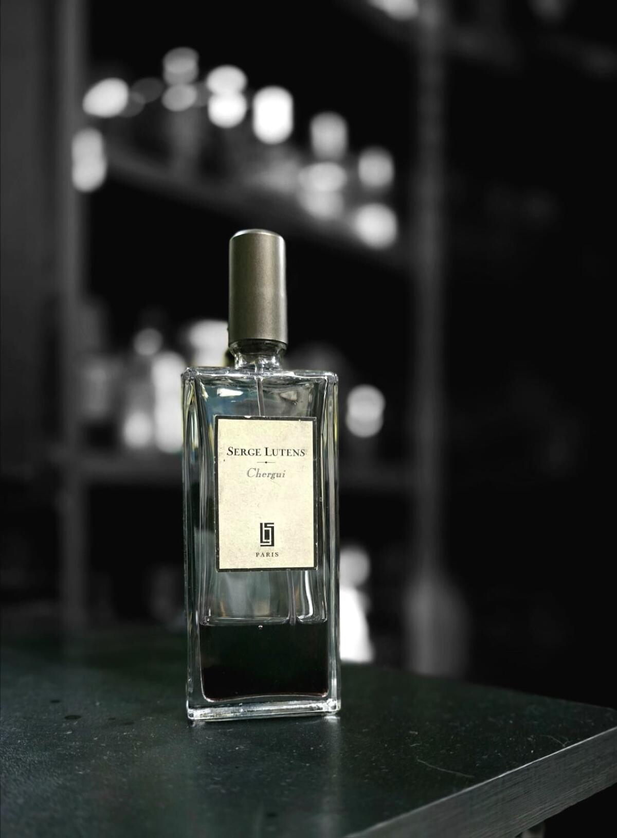 عطر ادکلن چرگی سرج لوتنس - Chergui Serge Lutens - بررسی، قیمت و خرید