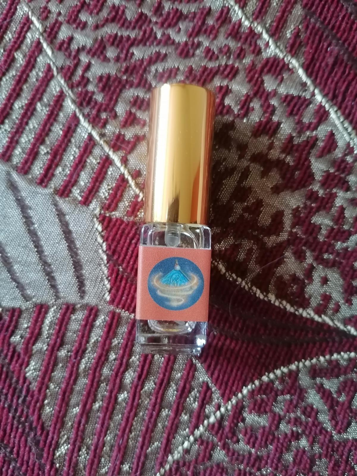 عطر ادکلن تریس سیوردیا پرفیومز - Triss Siordia Parfums - بررسی، قیمت و خرید