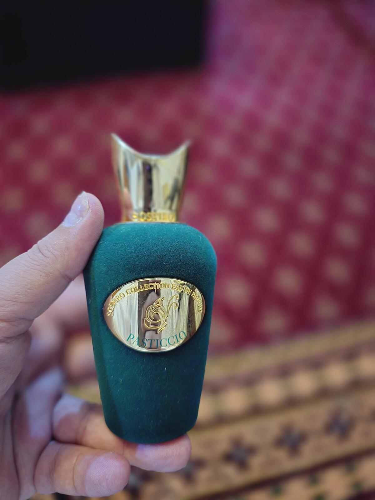 عطر ادکلن پاستیچو سوسپیرو پرفیومز - Pasticcio Sospiro Perfumes - بررسی، قیمت و خرید
