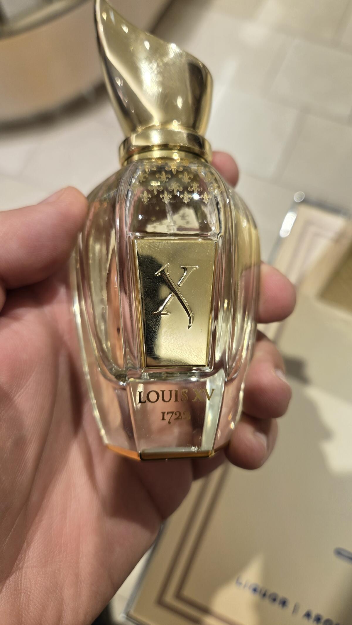 عطر ادکلن لویی پونزدهم هفده بیست و دو زرژوف - Louis XV 1722 Xerjoff - بررسی، قیمت و خرید