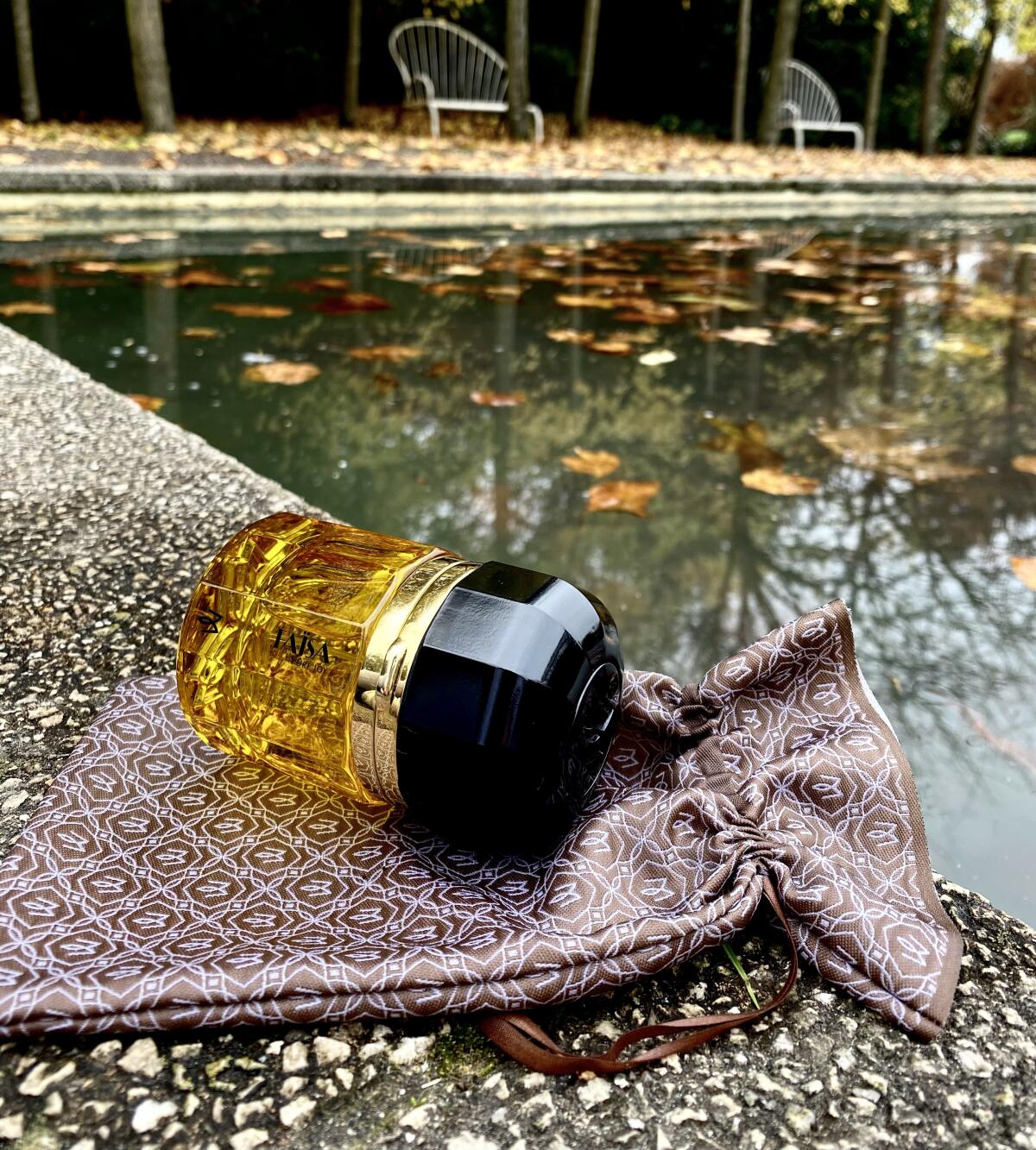 عطر ادکلن فایسا رامون مونه‌گال - Faïsa Ramon Monegal - بررسی، قیمت و خرید