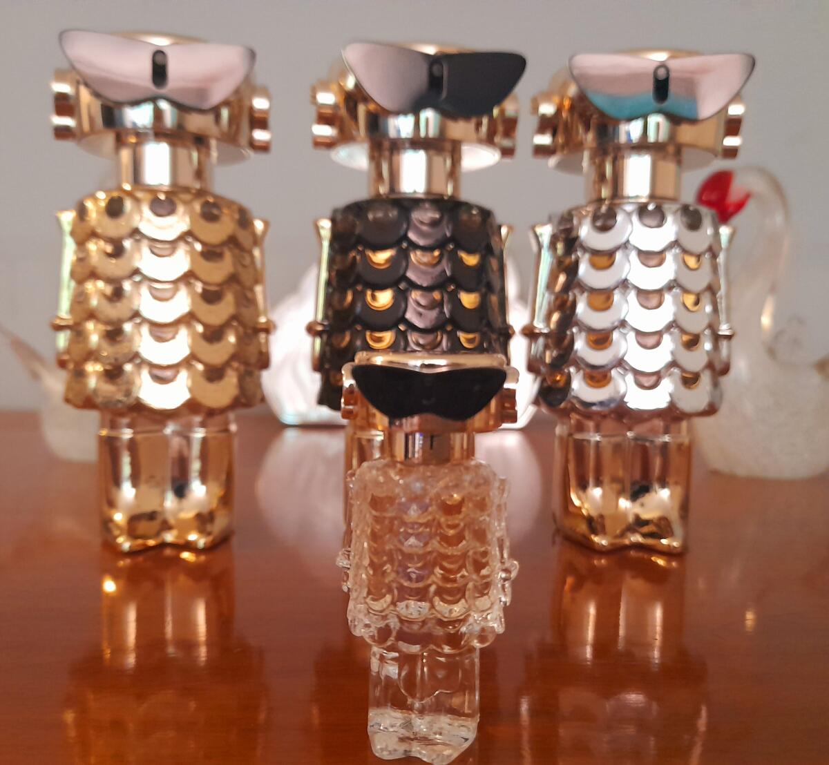 عطر ادکلن فیم پارفام رابان - Fame Parfum Rabanne - بررسی، قیمت و خرید