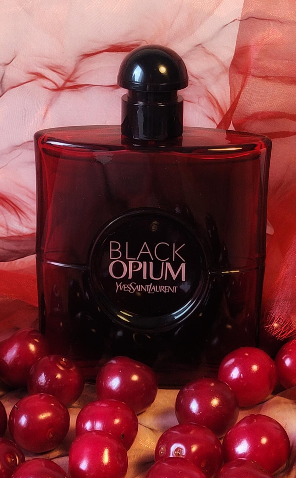 عطر ادکلن بلک اوپیوم اور رد ایو سن لوران - Black Opium Over Red Yves Saint Laurent - بررسی، قیمت و خرید