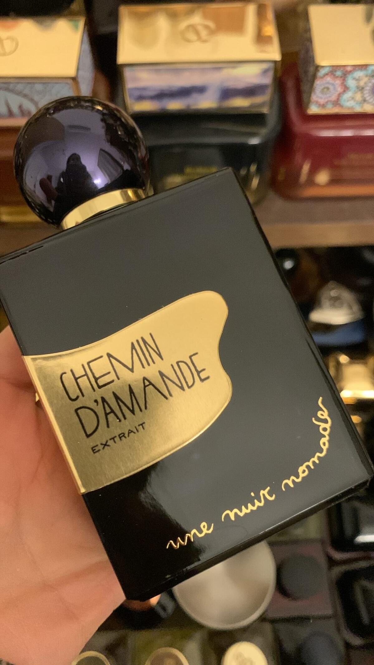 عطر ادکلن شمن دآماند اون نویی نوماد - Chemin D'Amande Une Nuit Nomade - بررسی، قیمت و خرید