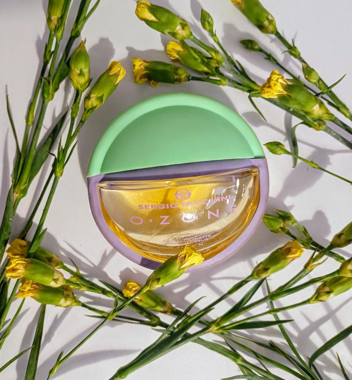 عطر ادکلن او-زون وومن سرجیو تاچینی - O-Zone Woman Sergio Tacchini - بررسی، قیمت و خرید