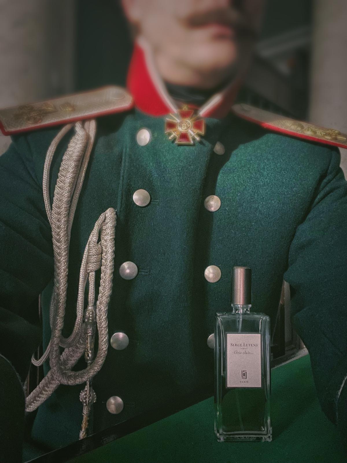 عطر ادکلن گری کلر سرژ لوتنز - Gris Clair Serge Lutens - بررسی، قیمت و خرید
