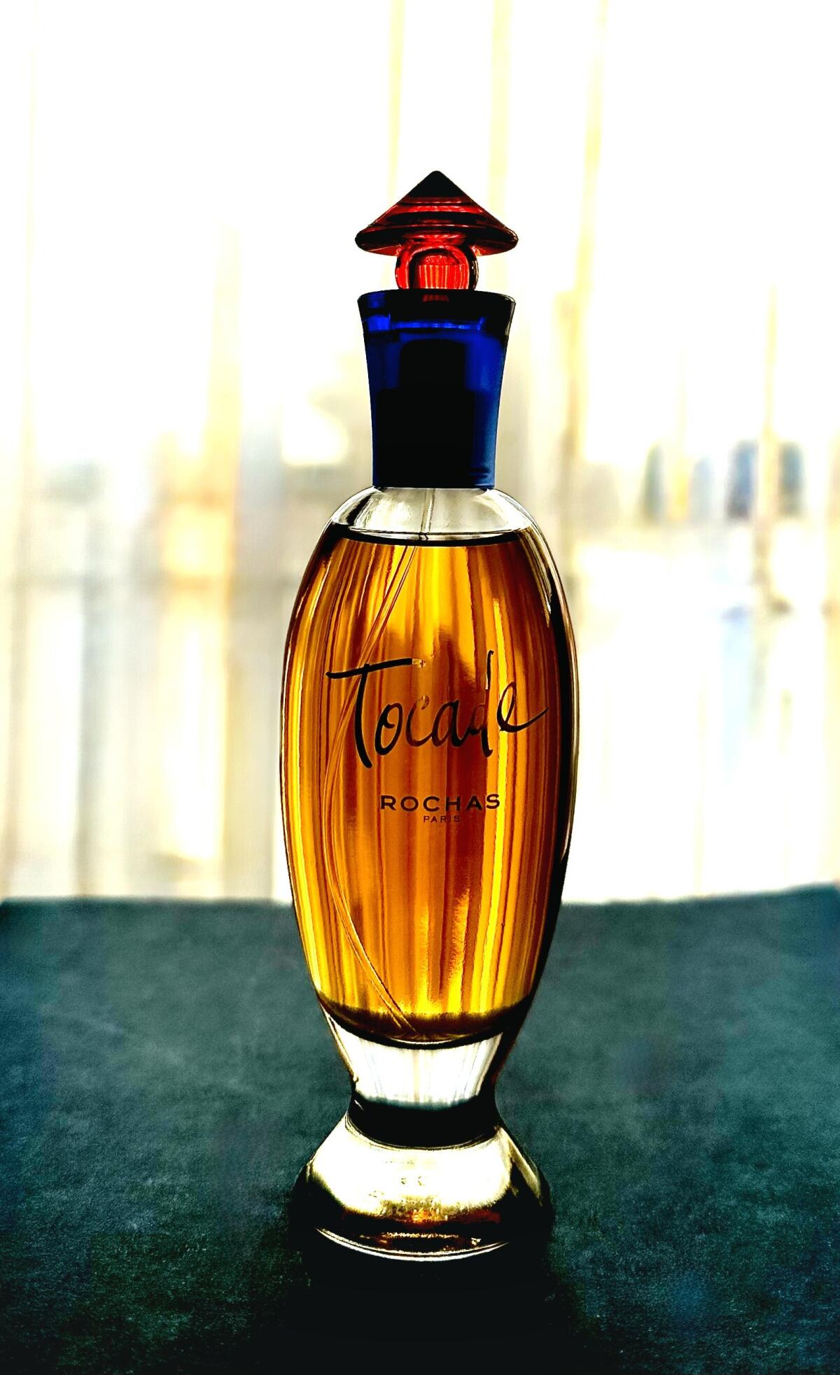 عطر ادکلن توکید ۲۰۱۸ روچاس - Tocade 2018 Rochas - بررسی، قیمت و خرید