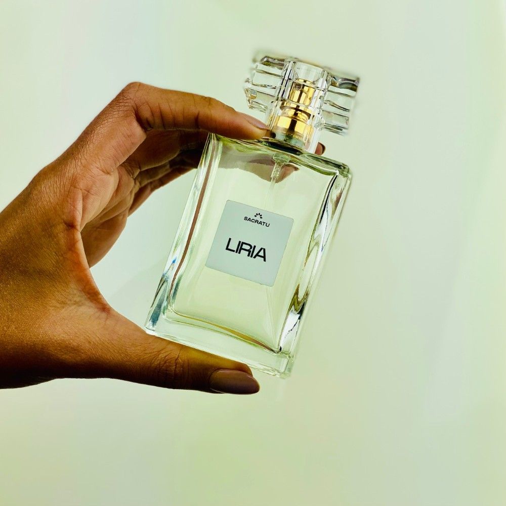 عطر ادکلن لیریا ساکراتو - Liria Sacratu - بررسی، قیمت و خرید