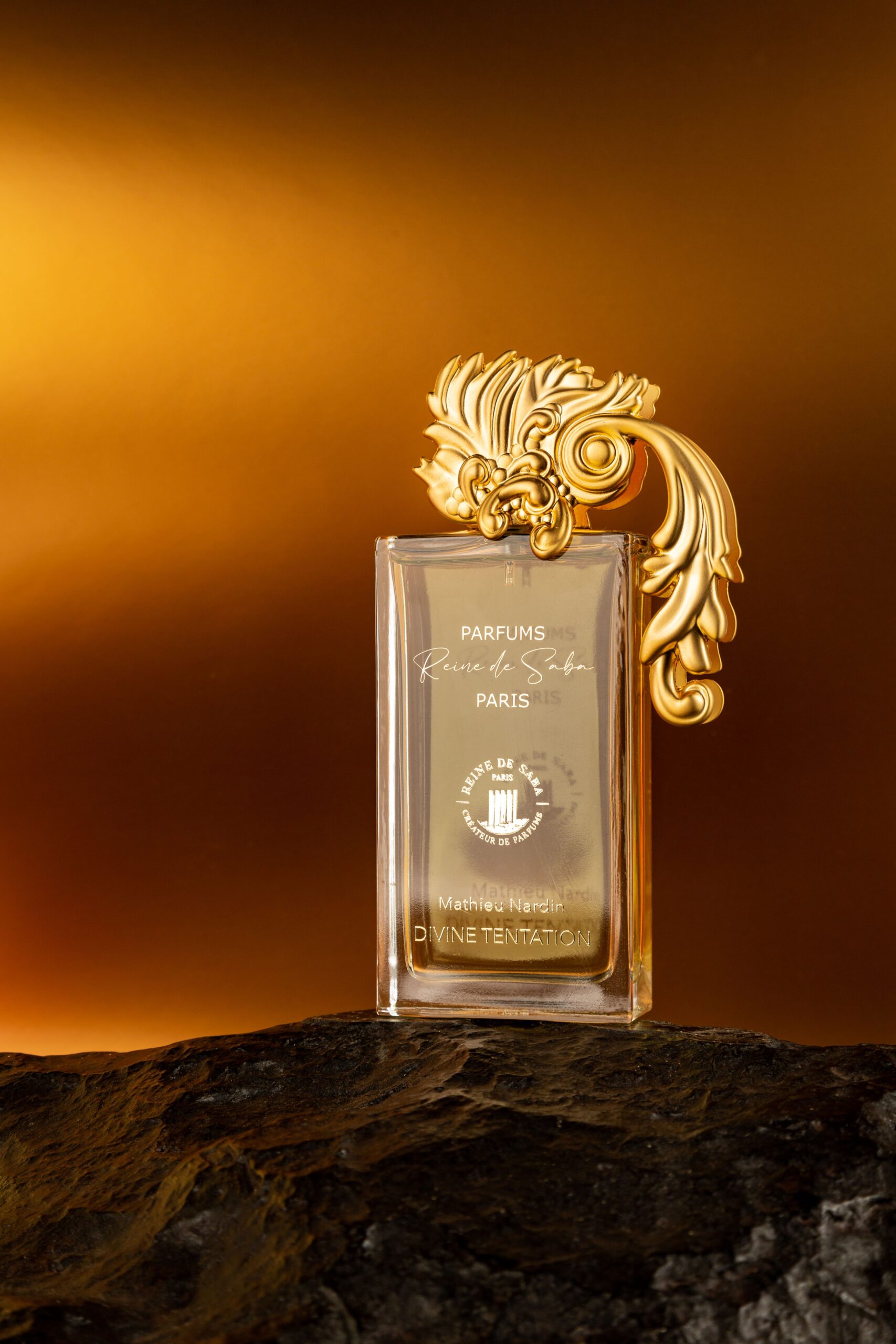 عطر ادکلن دیوان تِمپتِیشن رین د سبا - Divine Tentation Reine de Saba - بررسی، قیمت و خرید