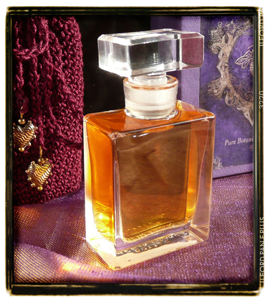 عطر ادکلن وسپرتینا راکسانا ایلومینیتد پرفیوم - Vespertina Roxana Illuminated Perfume - بررسی، قیمت و خرید