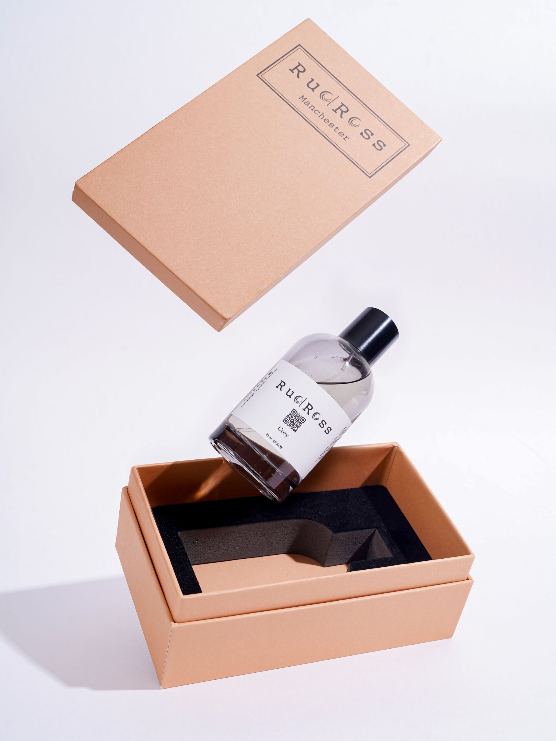 عطر ادکلن کوزی رودروس - Cozy RudRoss - بررسی، قیمت و خرید