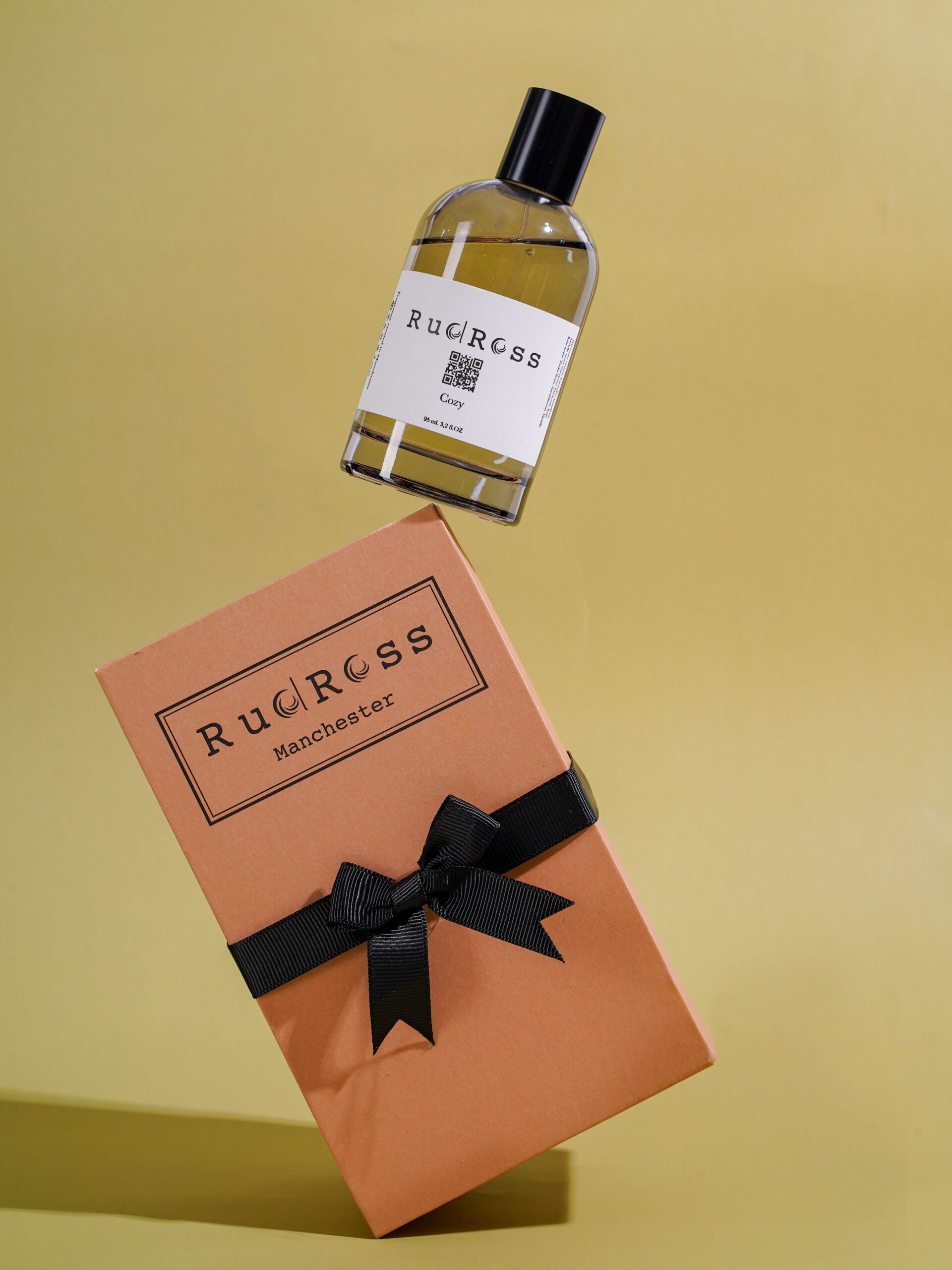 عطر ادکلن کوزی رودروس - Cozy RudRoss - بررسی، قیمت و خرید