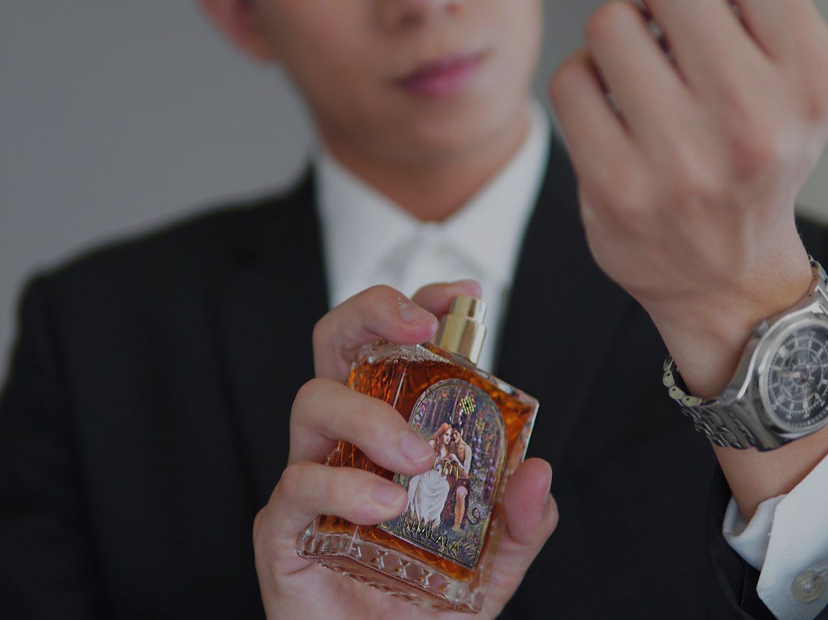 عطر ادکلن لاو شلالا - LUV Shalala - بررسی، قیمت و خرید