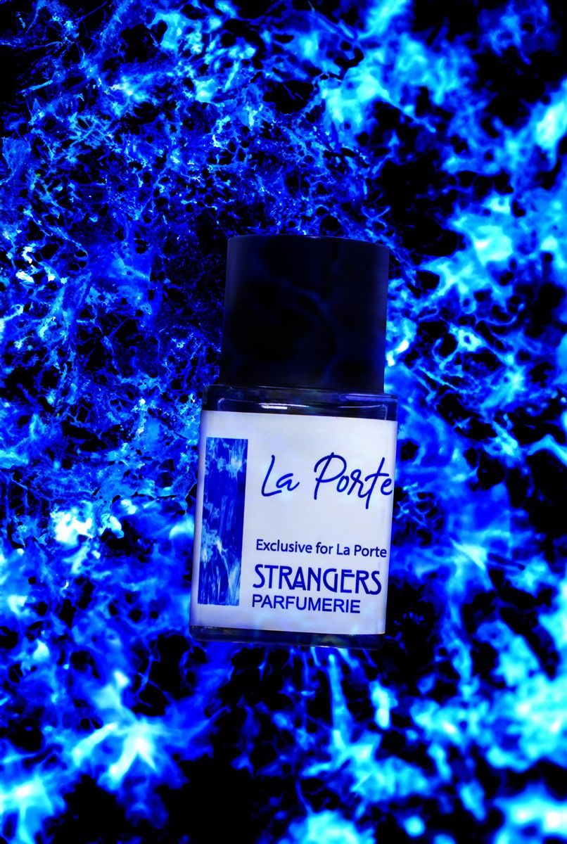 عطر ادکلن لا پورت استرنجرز پرفیومری - La Porte Strangers Parfumerie - بررسی، قیمت و خرید