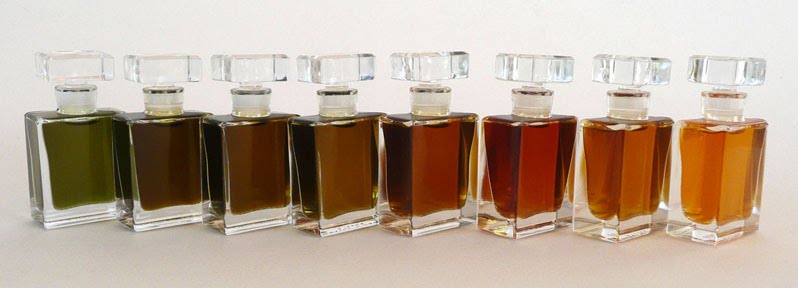 عطر ادکلن گریسینگ دِ داون راکسانا ایلومیندر پرتفیوم - Gracing the Dawn Roxana Illuminated Perfume - بررسی، قیمت و خرید