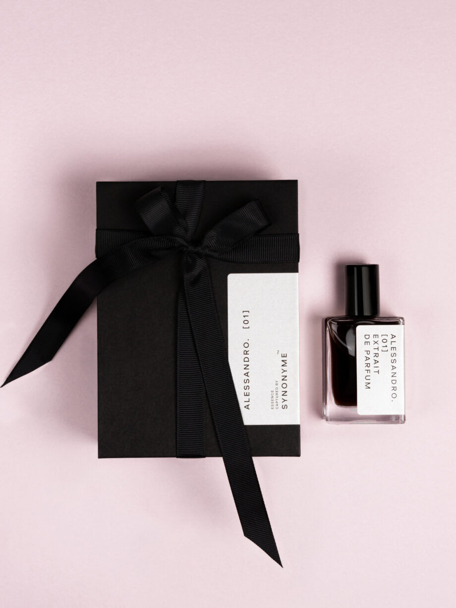 عطر ادکلن آلساندرو زیرو وان سینونیم - ALESSANDRO 01 Synonyme - بررسی، قیمت و خرید