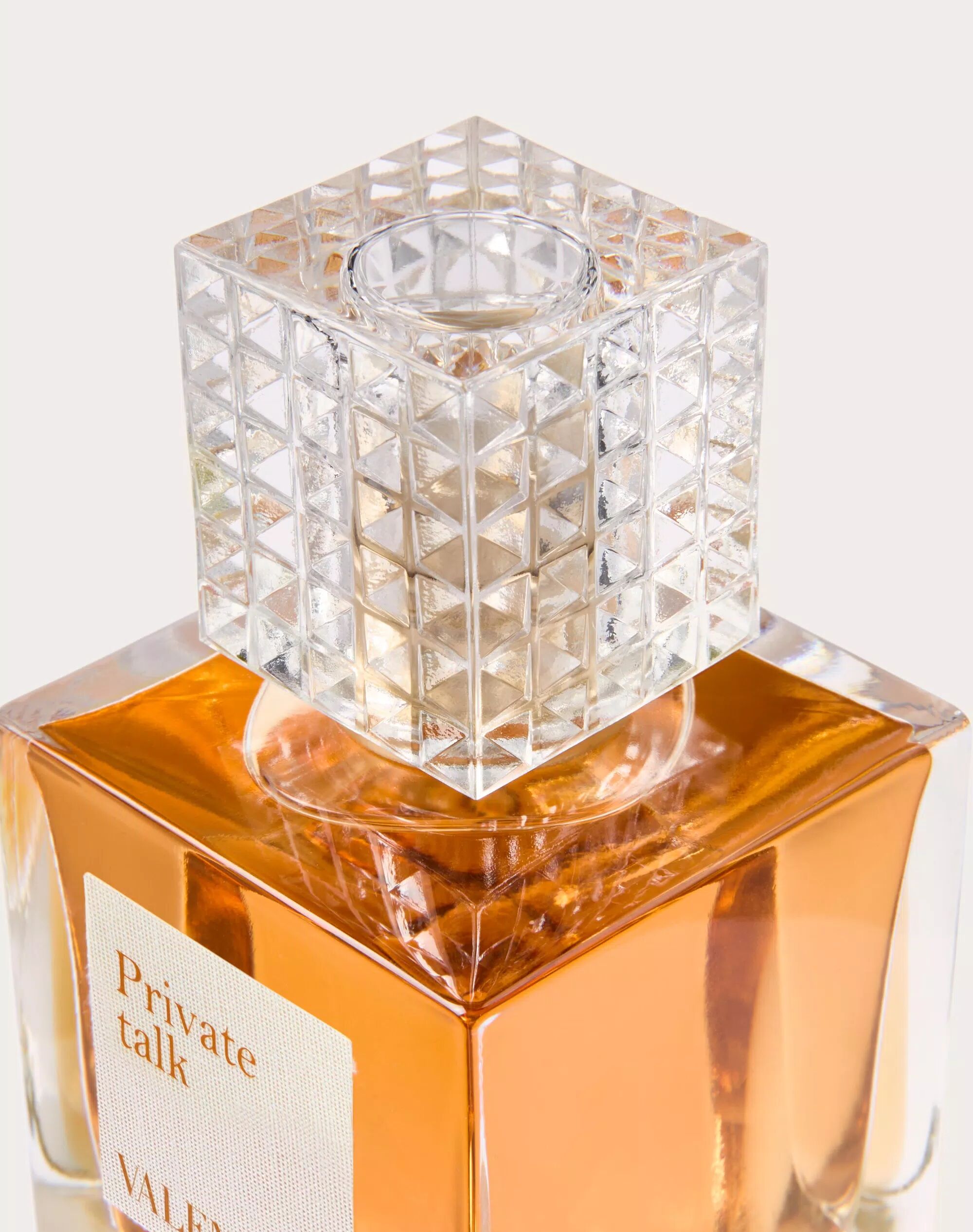 عطر ادکلن پرایوت تاک والنتینو - Private Talk Valentino - بررسی، قیمت و خرید