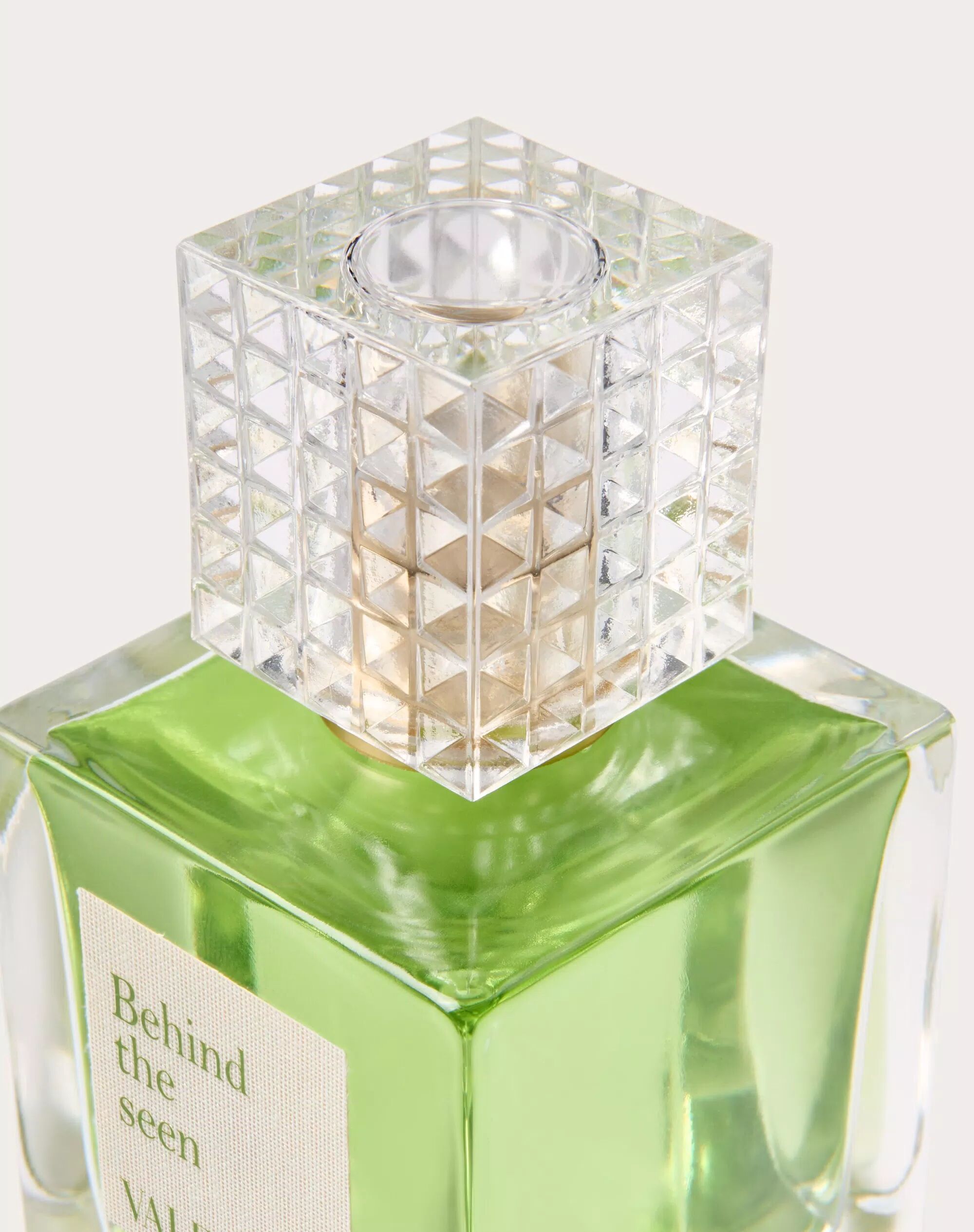 عطر ادکلن بِهایند دِ سین والنتینو - Behind The Seen Valentino - بررسی، قیمت و خرید