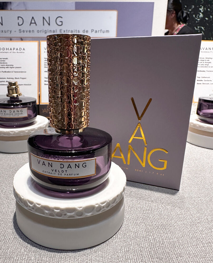 عطر ادکلن ولت وان دانگ - Veldt Van Dang - بررسی، قیمت و خرید