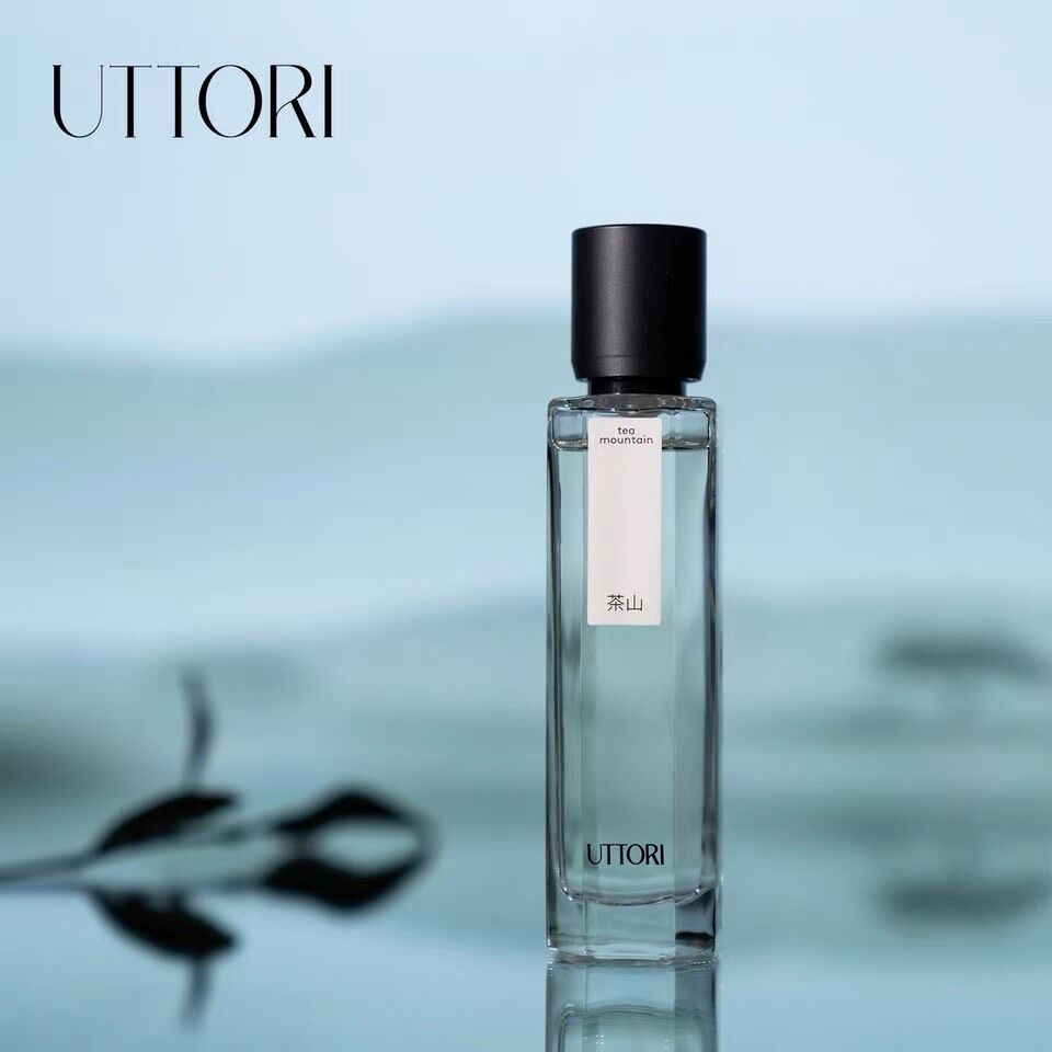 عطر ادکلن تی مانتین اوتوری - Tea Mountain 茶山 Uttori 五朵里 - بررسی، قیمت و خرید
