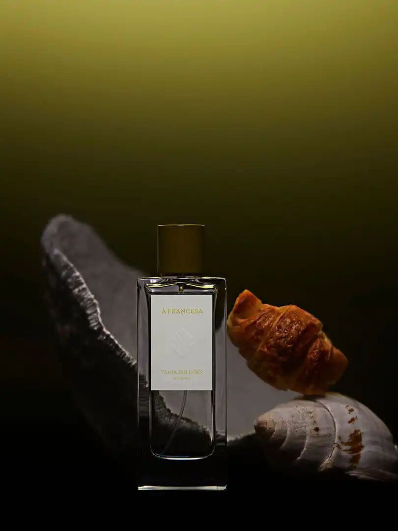 عطر ادکلن آ فرانسِزا تانیا بولهونس - À Francesa Tania Bulhões - بررسی، قیمت و خرید