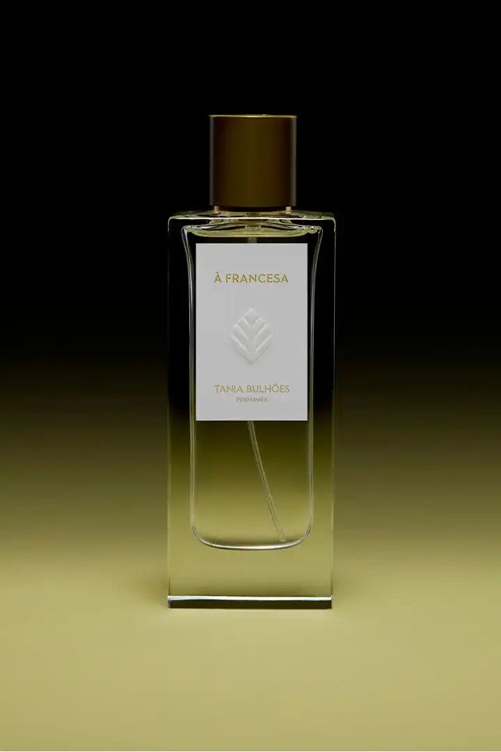 عطر ادکلن آ فرانسِزا تانیا بولهونس - À Francesa Tania Bulhões - بررسی، قیمت و خرید