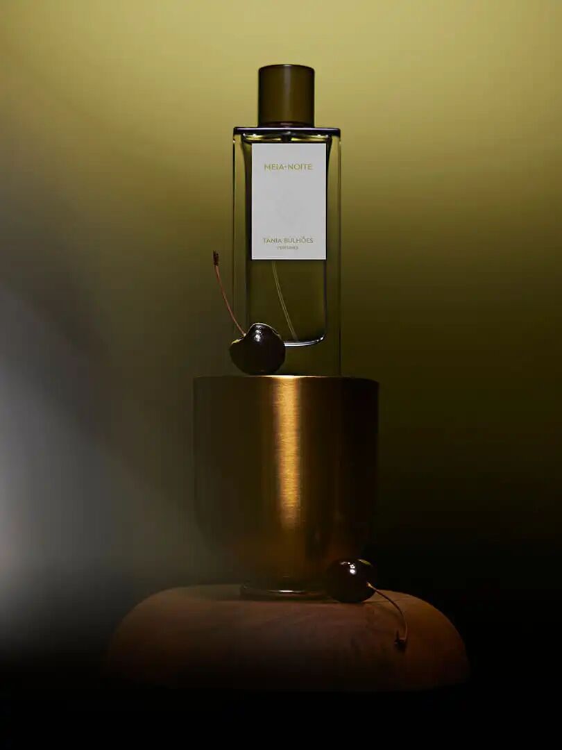 عطر ادکلن میاه نوایته تانیا بلوهاز - Meia Noite Tania Bulhões - بررسی، قیمت و خرید