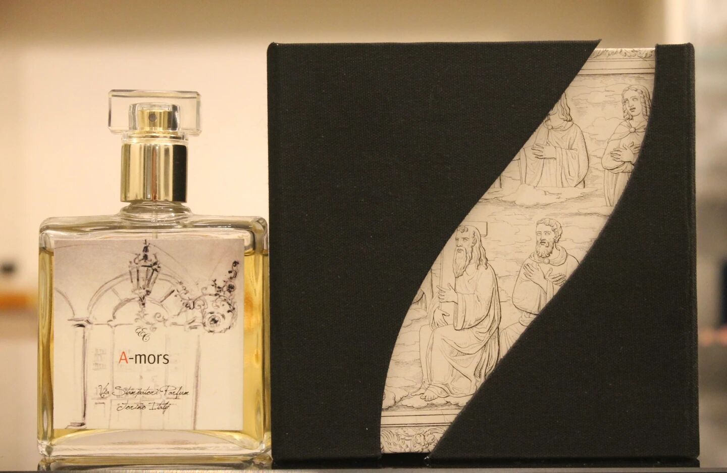 عطر ادکلن اِ-مورس ویا استامپاتوری - A-mors Via Stampatori - بررسی، قیمت و خرید