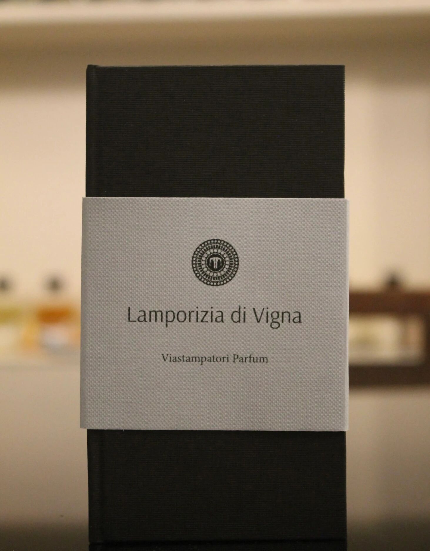 عطر ادکلن لامپوریزیا دی وینیا ویا استامپاتوری - Lamporizia di Vigna Via Stampatori - بررسی، قیمت و خرید