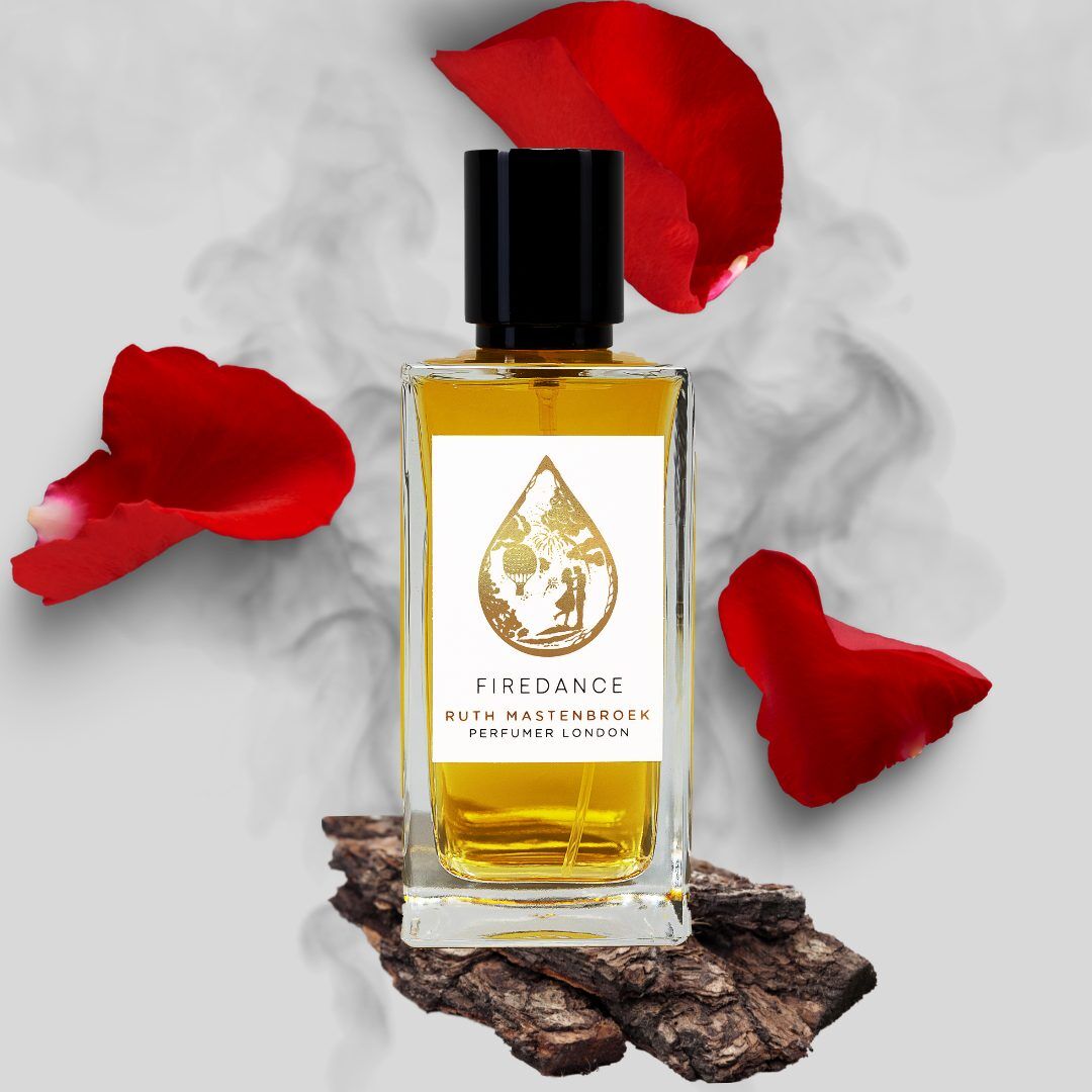 عطر ادکلن فایردنس روث ماستن‌ بروک - Firedance Ruth Mastenbroek - بررسی، قیمت و خرید