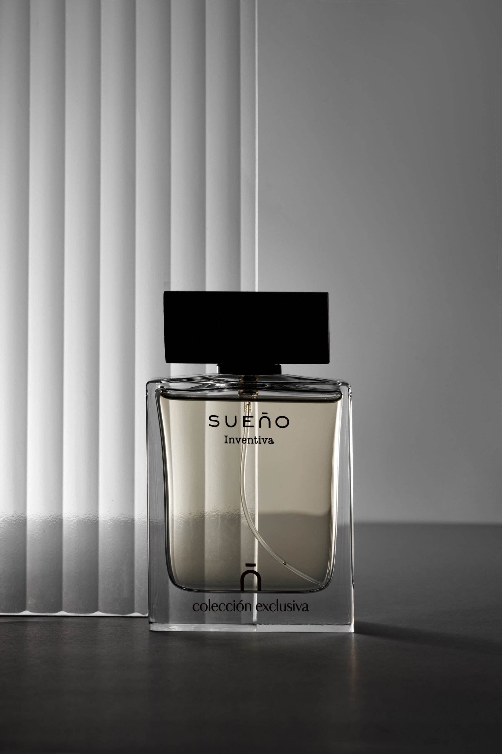 عطر ادکلن اینوِنتیوا سوئنیو - Inventiva Sueño - بررسی، قیمت و خرید