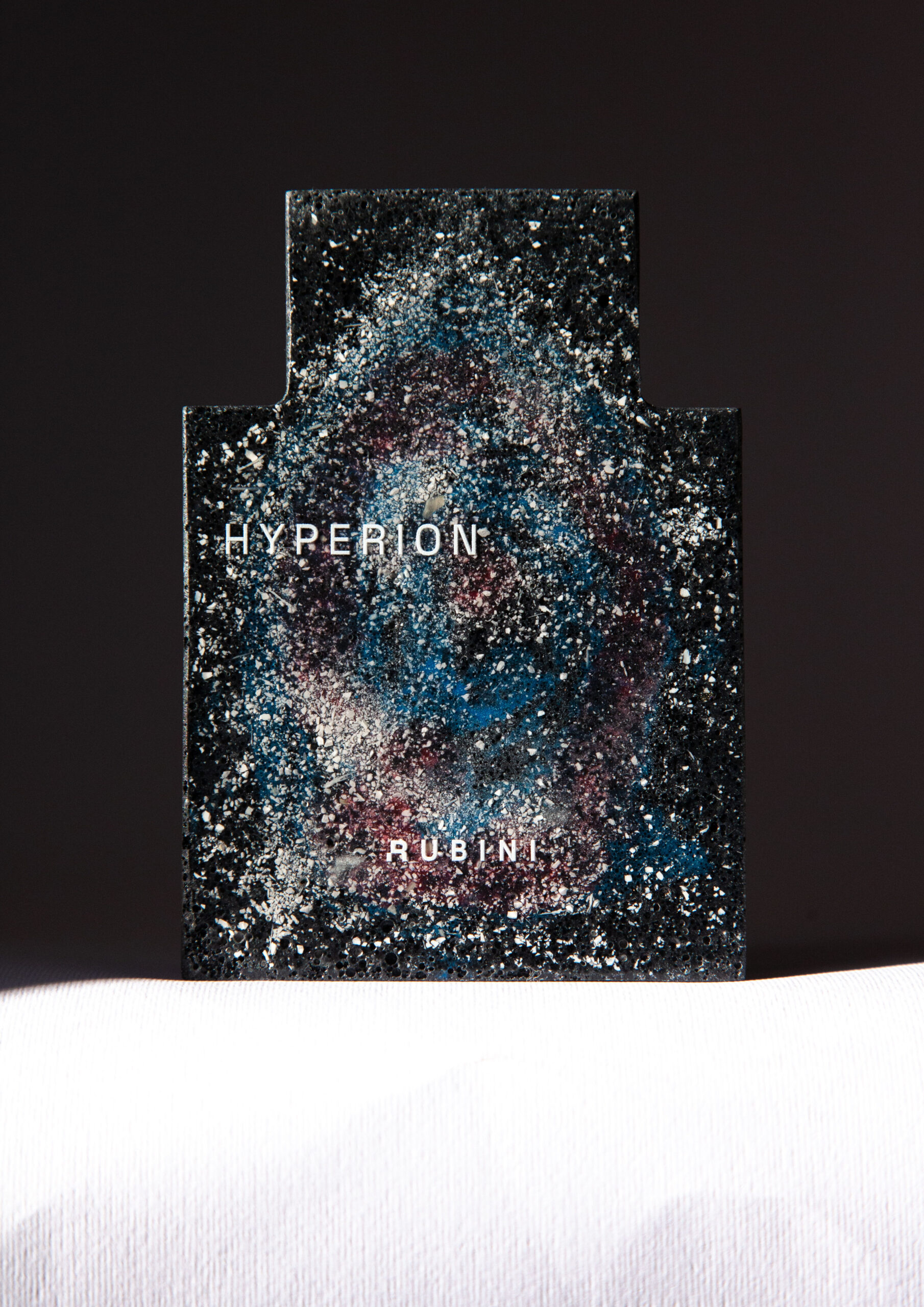 عطر ادکلن هایپریون روبینی - Hyperion Rubini - بررسی، قیمت و خرید