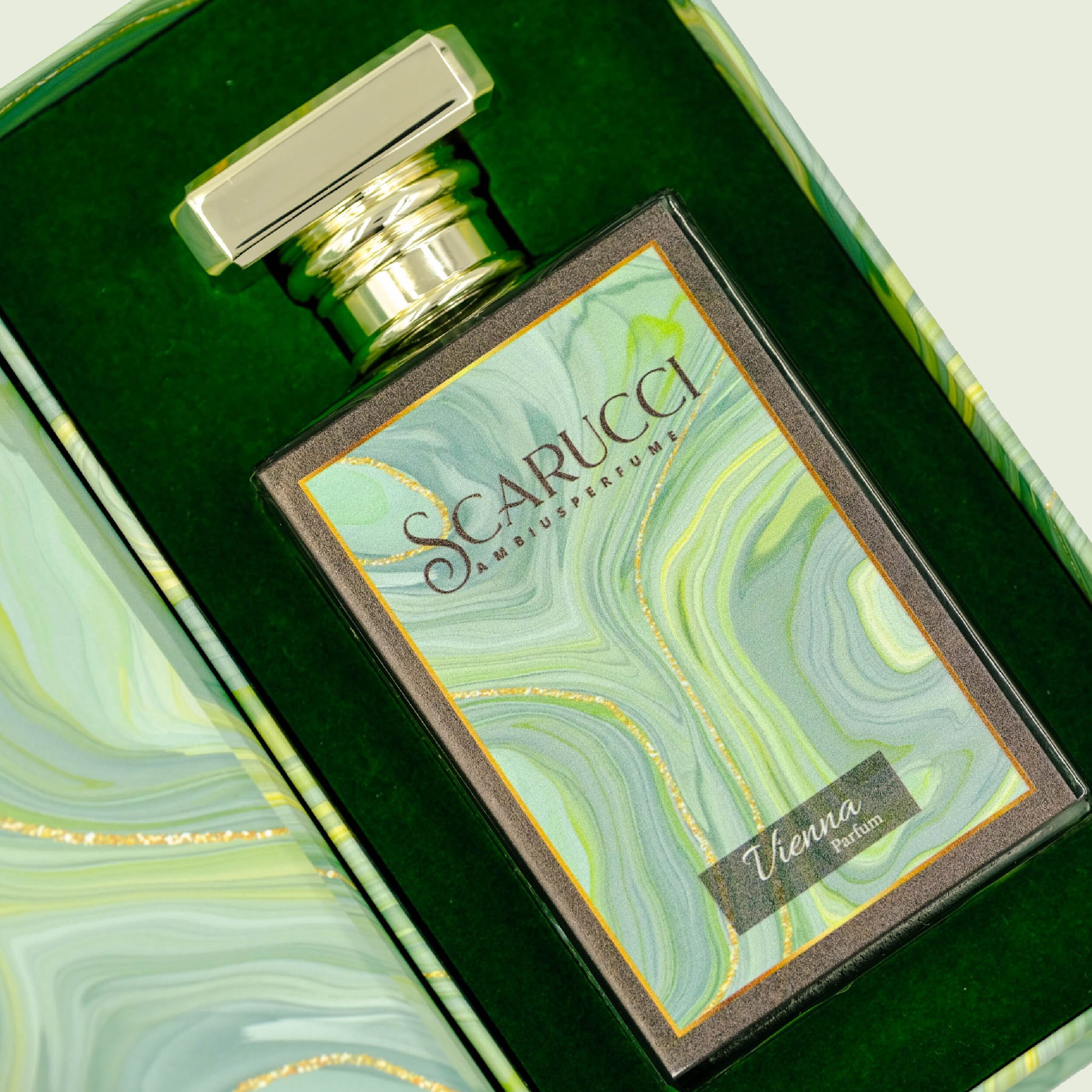 عطر ادکلن وین اسکاروچی - Vienna SCARUCCI - بررسی، قیمت و خرید