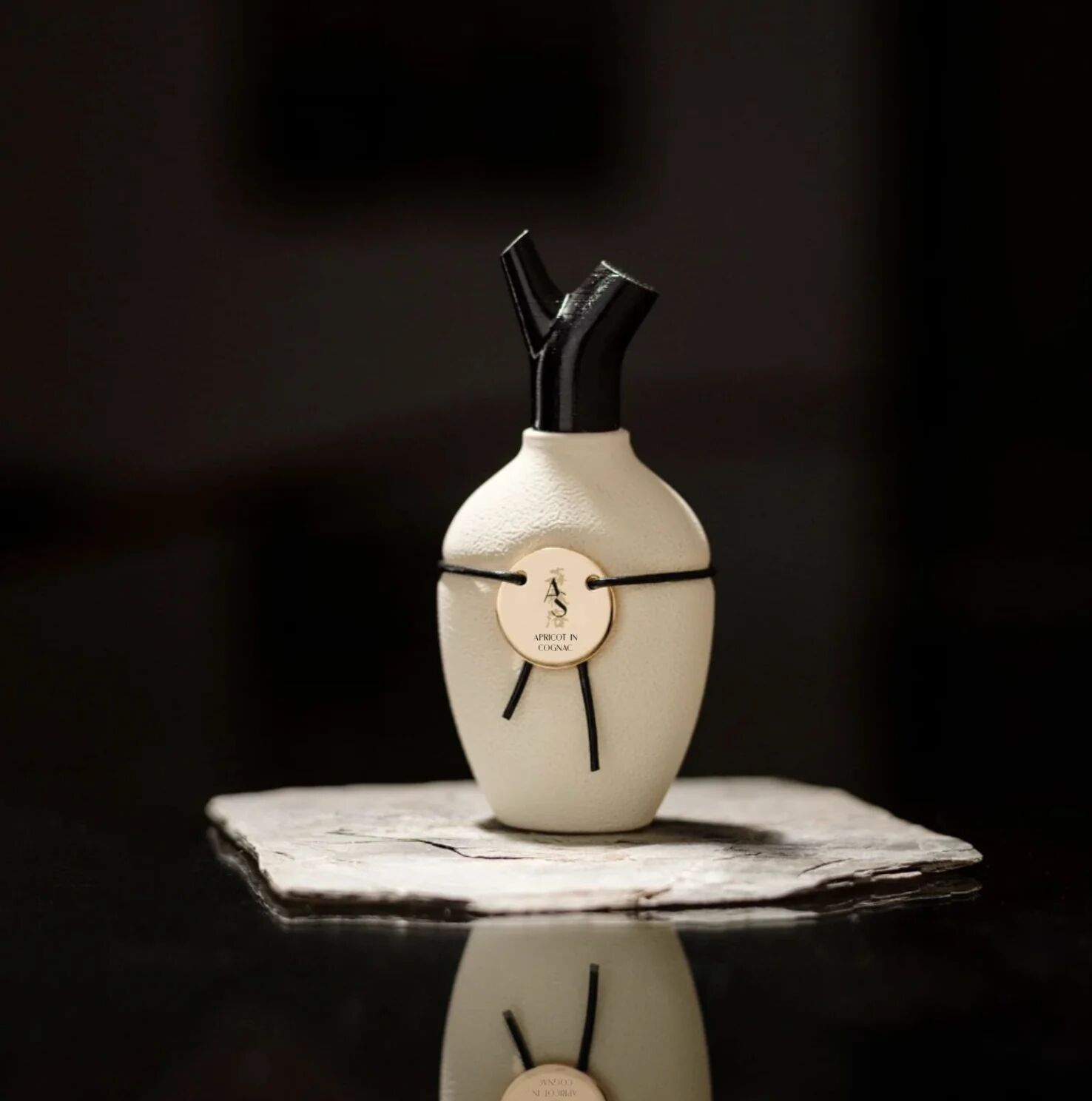 عطر ادکلن اِپریکات این کوگنَک سنس آو وود - Apricot in Cognac Scents of Wood - بررسی، قیمت و خرید