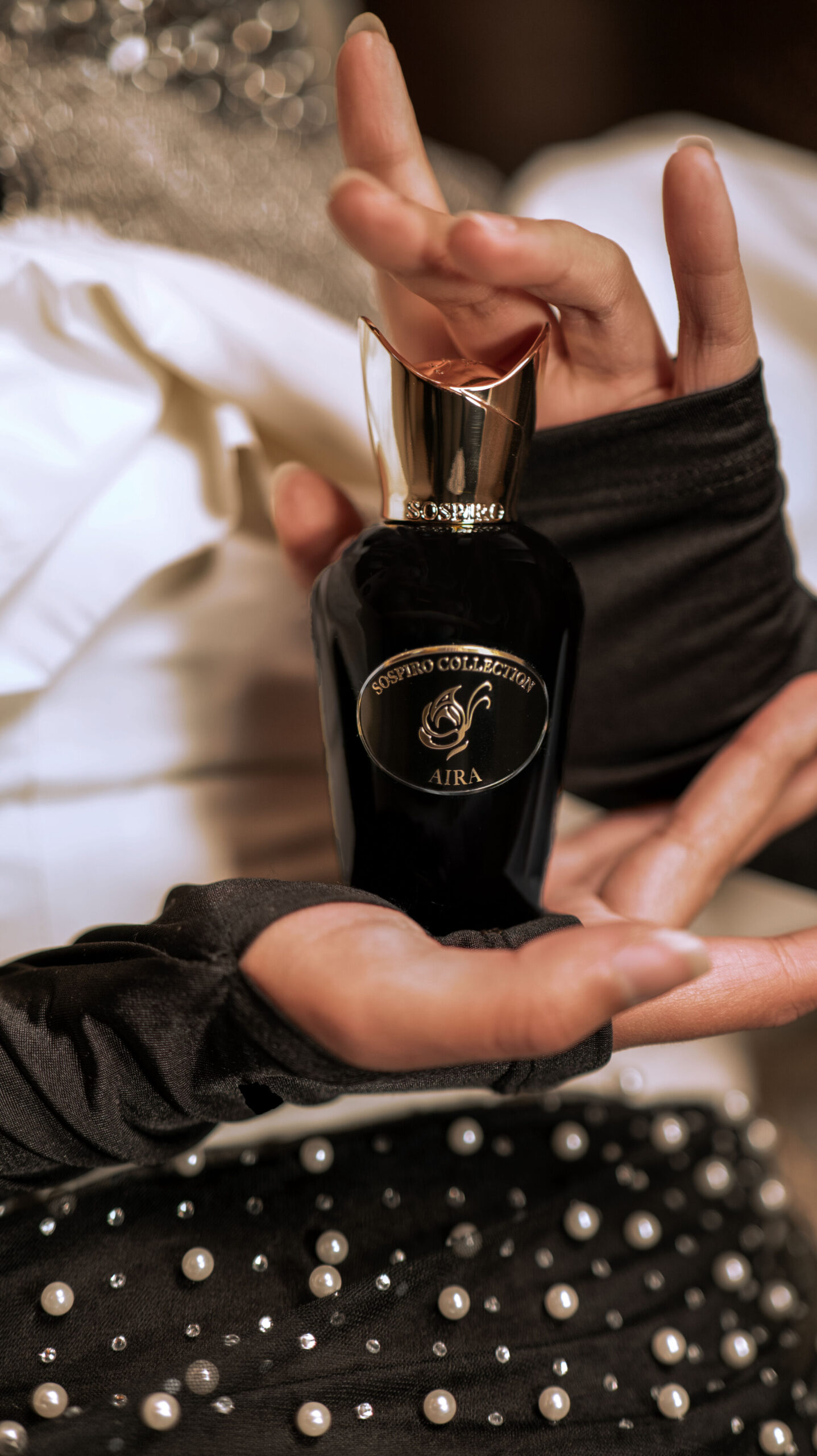 عطر ادکلن آیرا سوسپیرو پرفیومز - Aira Sospiro Perfumes - بررسی، قیمت و خرید