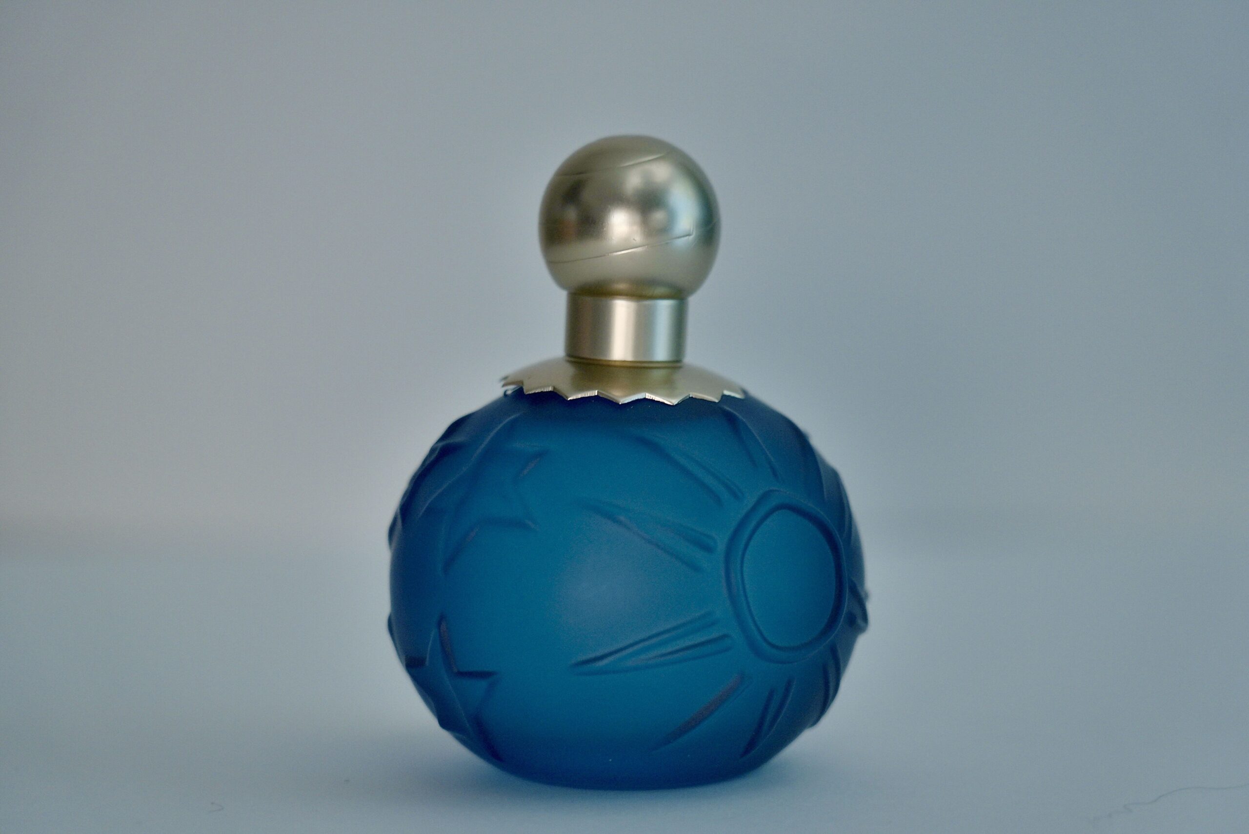 عطر ادکلن سان مون استارز یونایتد کالرز اند پرستیژ بیوتی - Sun Moon Stars United Colors & Prestige Beauty - بررسی، قیمت و خرید