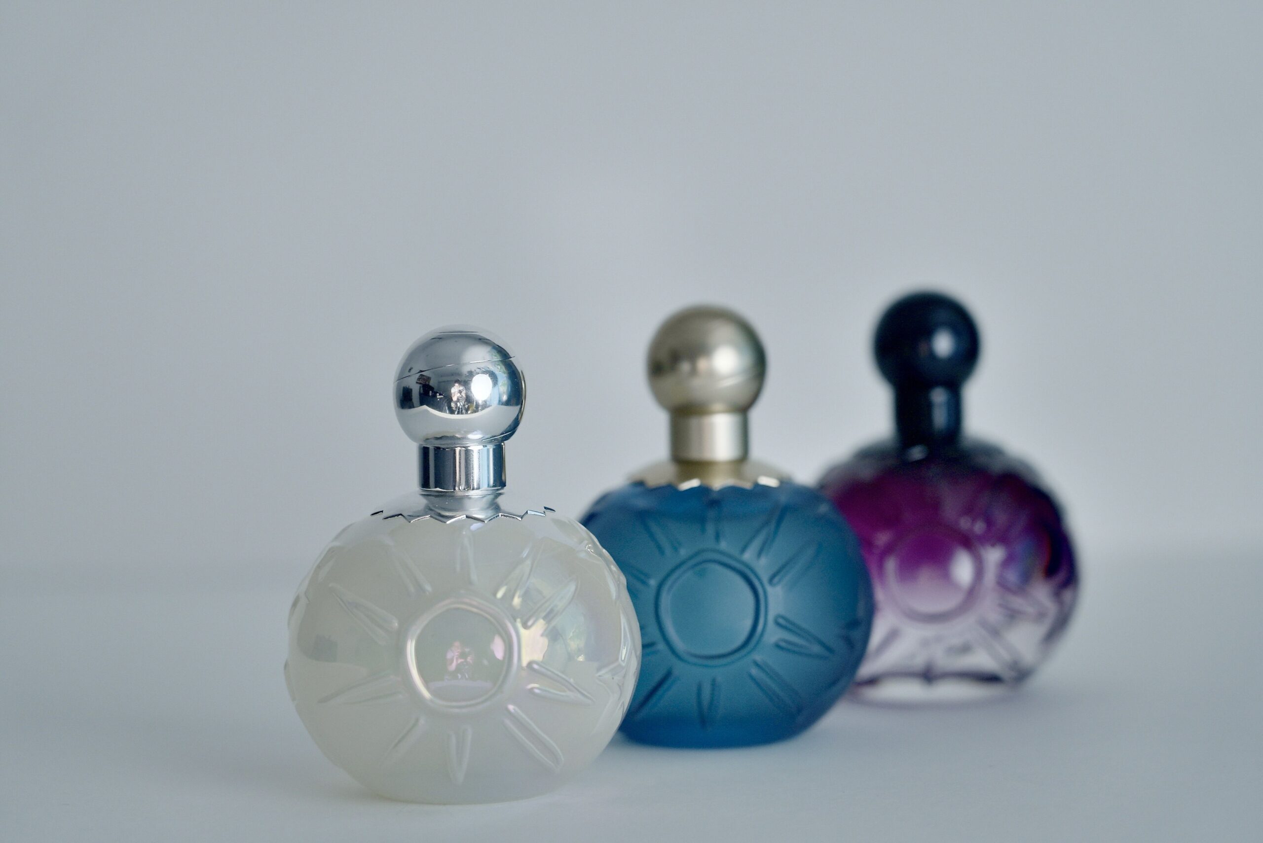 عطر ادکلن سان مون استارز یونایتد کالرز اند پرستیژ بیوتی - Sun Moon Stars United Colors & Prestige Beauty - بررسی، قیمت و خرید