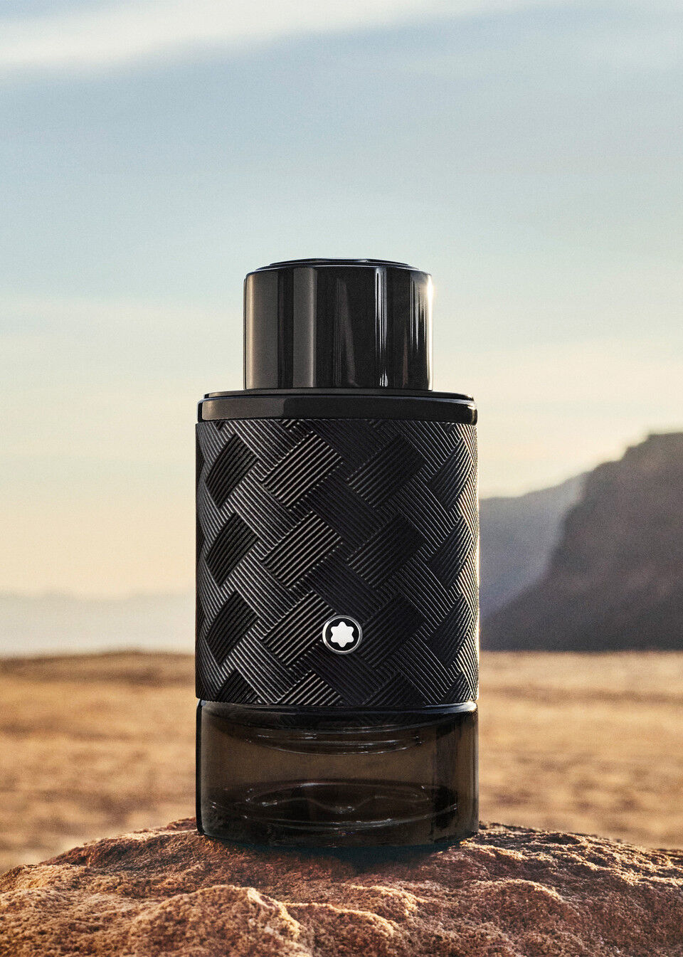 عطر ادکلن اکسپلورر اکستریم مون بلان - Explorer Extreme Montblanc - بررسی، قیمت و خرید